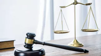 За наезд на самокате на 5-летнего ребенка с подростка взыскали 200 тысяч рублей