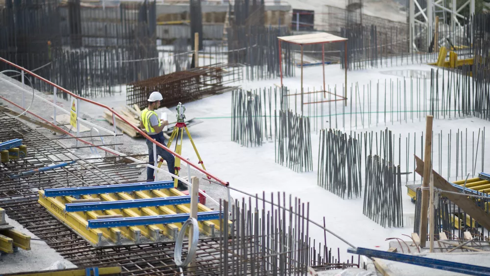 На Уралмаше вместо ветхих домов построят детсад и спортплощадку