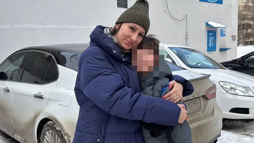 Приставы нашли и передали матери ребёнка, которого отец силой вывез в Краснодарский край