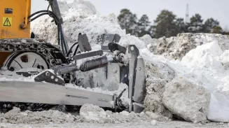 444 рабочих борются с последствиями снегопада в Екатеринбурге 444 рабочих борются с последствиями снегопада в Екатеринбурге