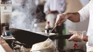 Общепит предлагают временно освободить от НДС Общепит предлагают временно освободить от НДС