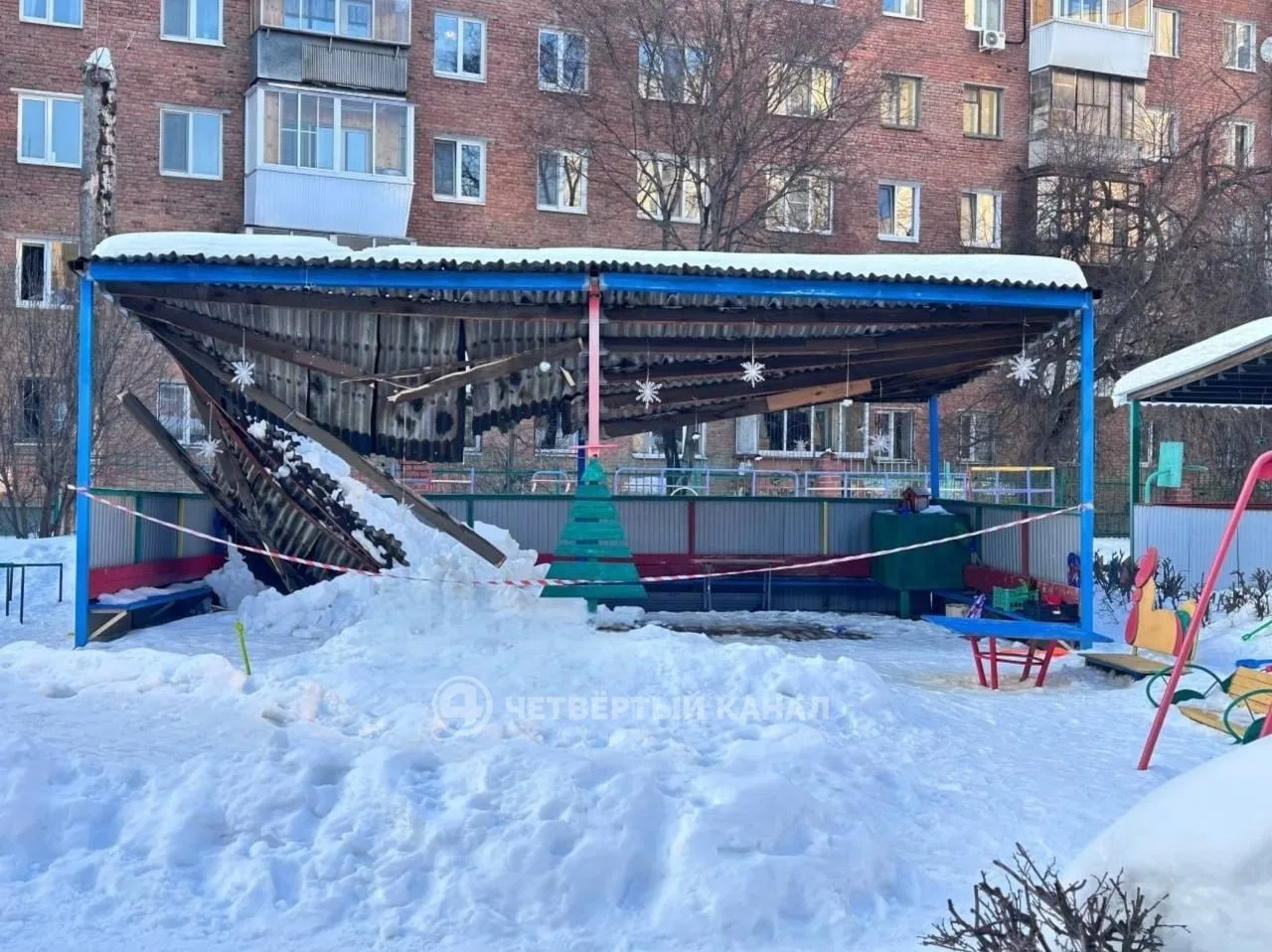 Крыша веранды рухнула в детсаду на Эльмаше — возбуждено уголовное дело Крыша веранды рухнула в детсаду на Эльмаше — возбуждено уголовное дело