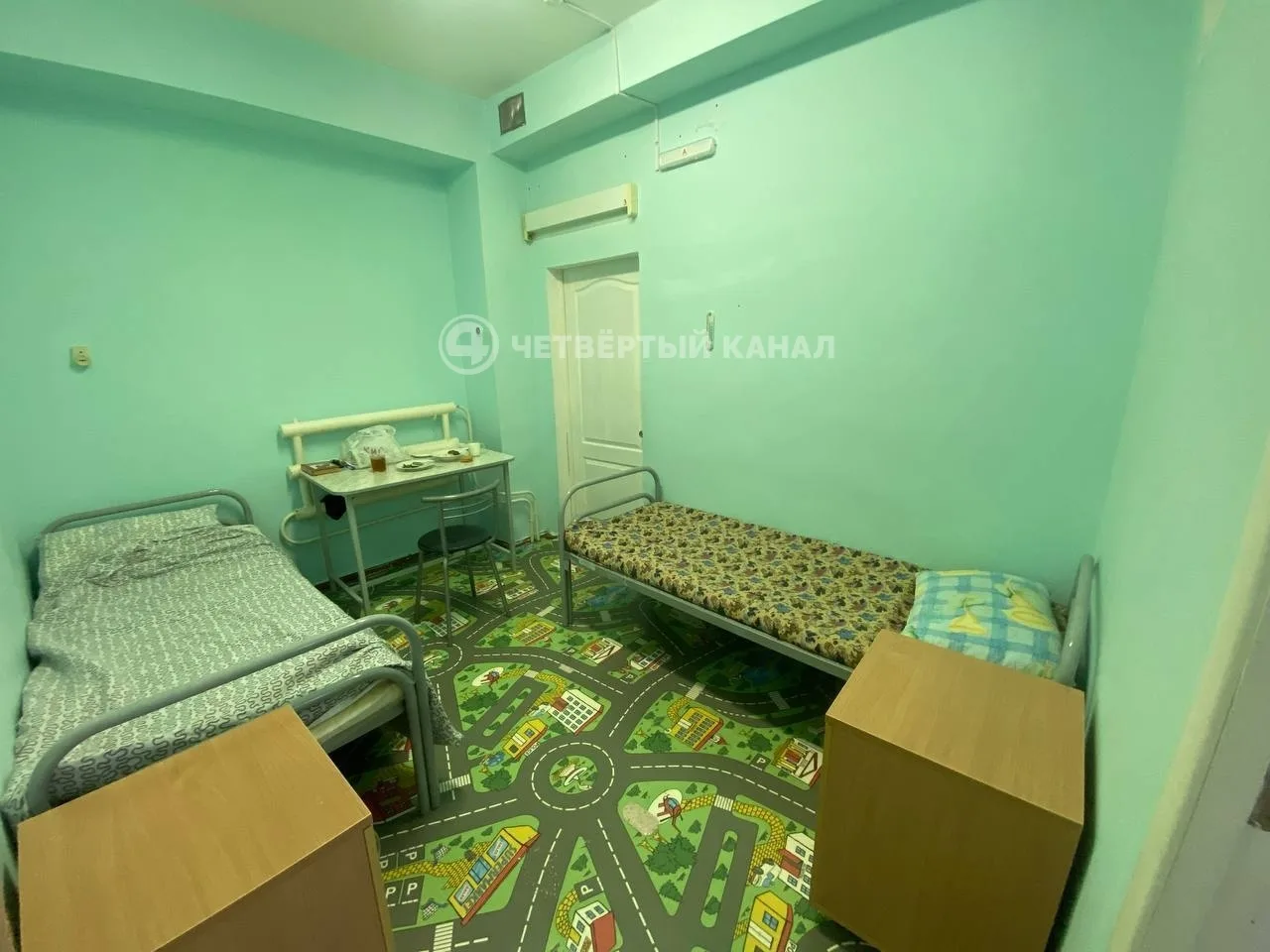 «Забрали на 4 дня из-за чужой сменки»: школьницу из Асбеста увезли в соццентр после ошибки с обувью «Забрали на 4 дня из-за чужой сменки»: школьницу из Асбеста увезли в соццентр после ошибки с обувью