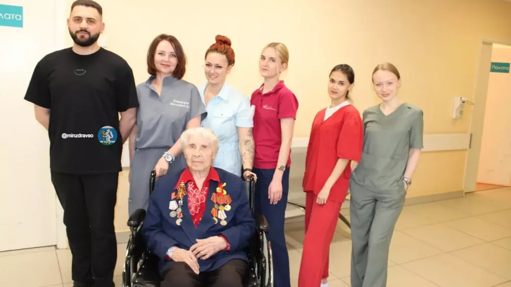 95-летней бывшей узнице концлагеря удалили камень из желчного протока без разрезов