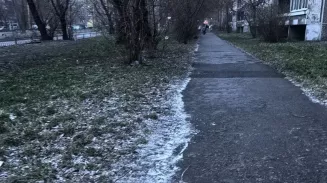 Сильный снег, гололед и ветер до 17 м/с ожидаются в Свердловской области 20 апреля