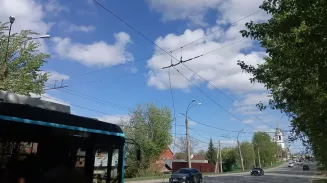 Ветер рвёт контактные сети в Екатеринбурге