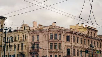 Как это - жить в памятнике?