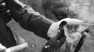 В подъезде найден обрез с патронами