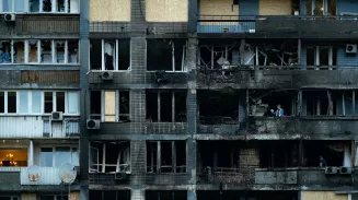 Жильцы требуют восстановить дом после пожара