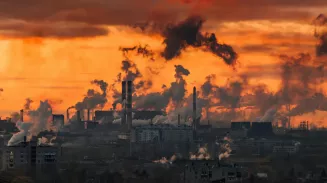 Семья с маленькой дочкой отравилась газом