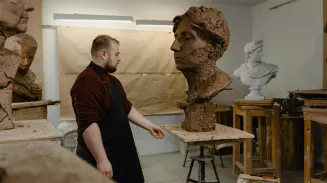 Николаю Дуракову – скульптуру при жизни