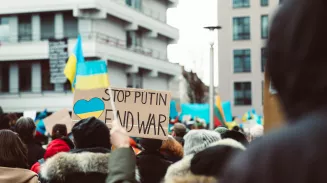 Несанкционированное шествие превратилось в большую прогулку Несанкционированное шествие превратилось в большую прогулку