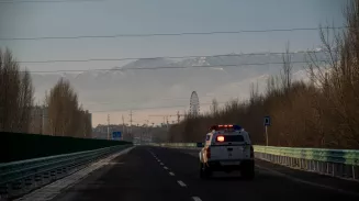 Екатеринбуржец сбил проверяющего документы сотрудника ГИБДД и скрылся