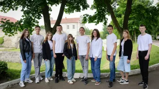Около 3000 подростков находят работу на лето в Екатеринбурге Около 3000 подростков находят работу на лето в Екатеринбурге