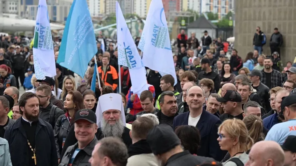 Денис Паслер открыл фестиваль мотокультуры «Движение» Денис Паслер открыл фестиваль мотокультуры «Движение»