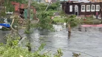 Вода затопила улицы Кушвы Вода затопила улицы Кушвы