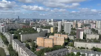 В Екатеринбурге прозвучали сирены: в регионе объявлен режим «Беспилотная опасность»