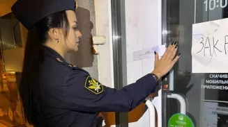 Доставку роллов в Екатеринбурге закрыли из-за антисанитарии на месяц Доставку роллов в Екатеринбурге закрыли из-за антисанитарии на месяц