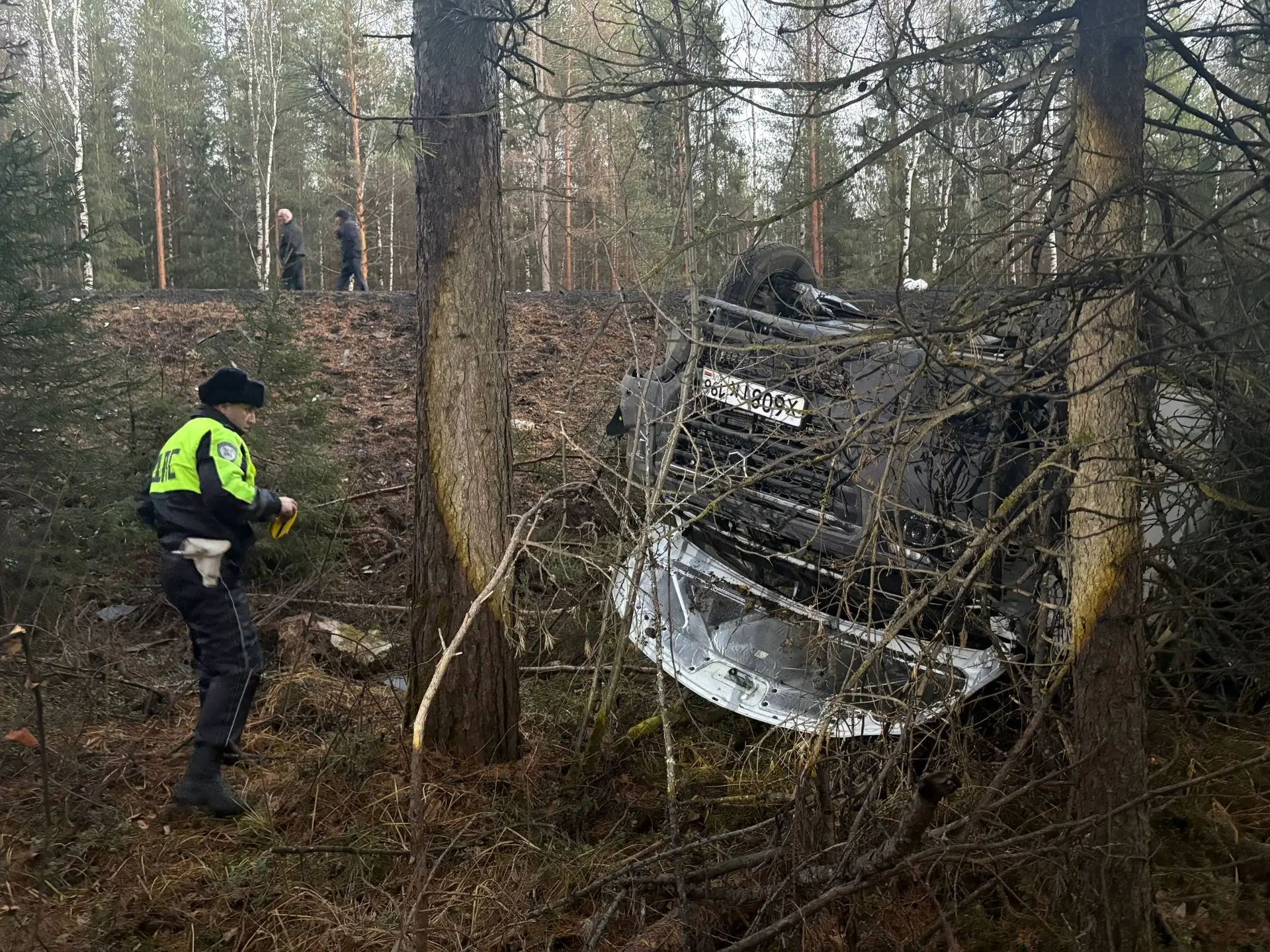 Два человека погибли в ДТП с грузовиком на трассе под Североуральском